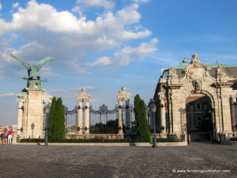 buda castle gate