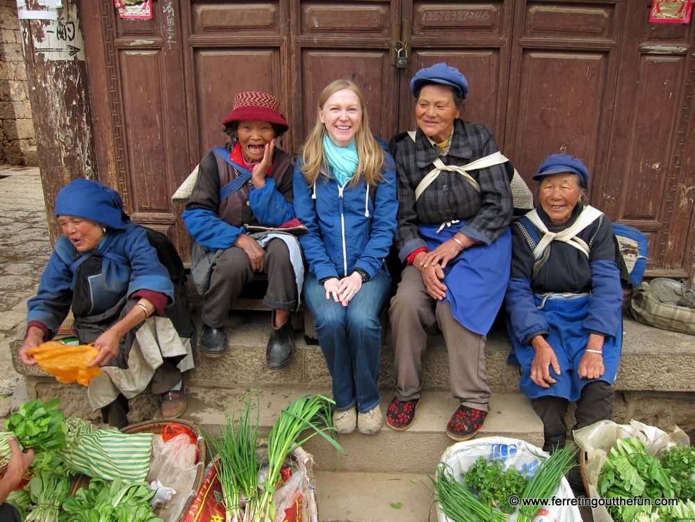 Making new friends in Yunnan.