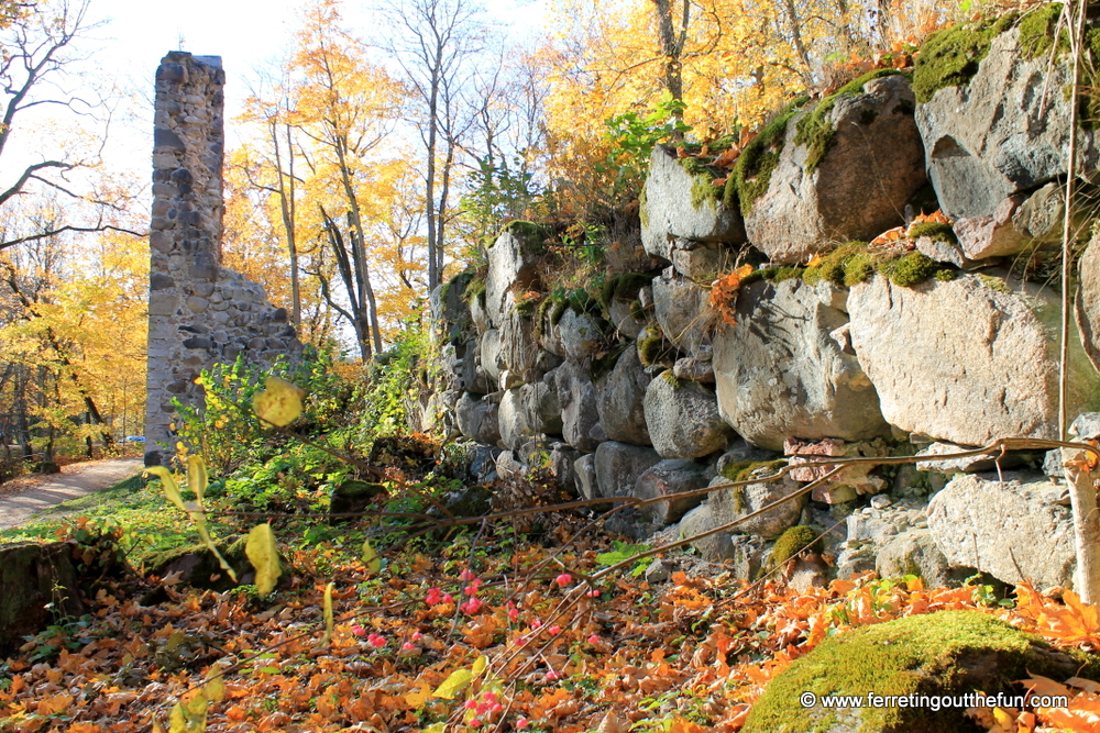 krimulda castle ruins