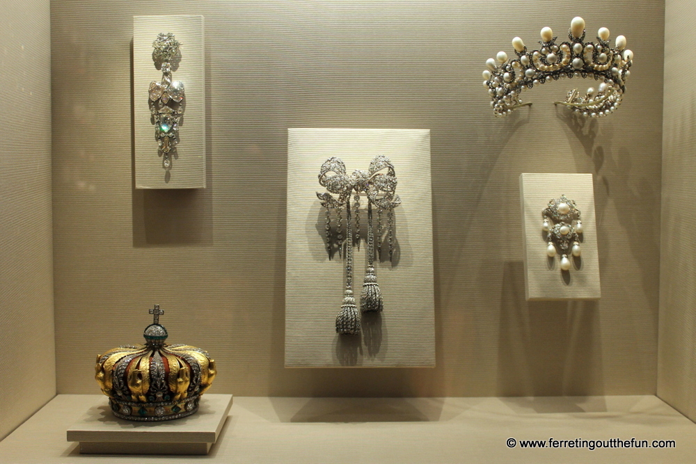 Louvre crown jewels