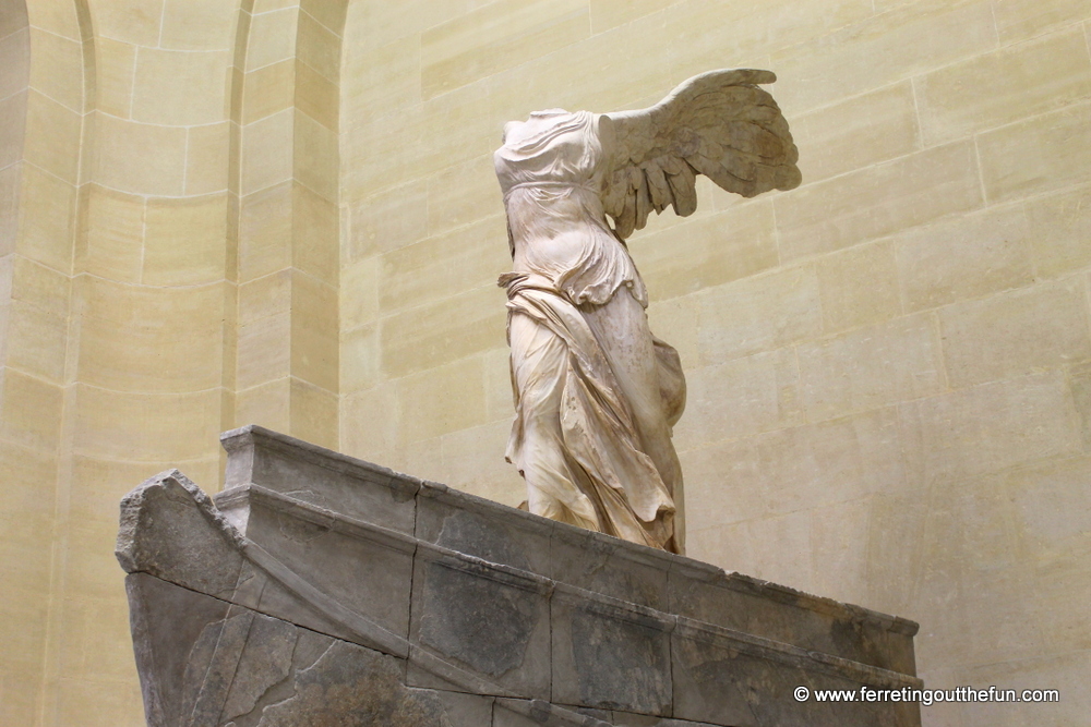 winged victory sculpture louvre