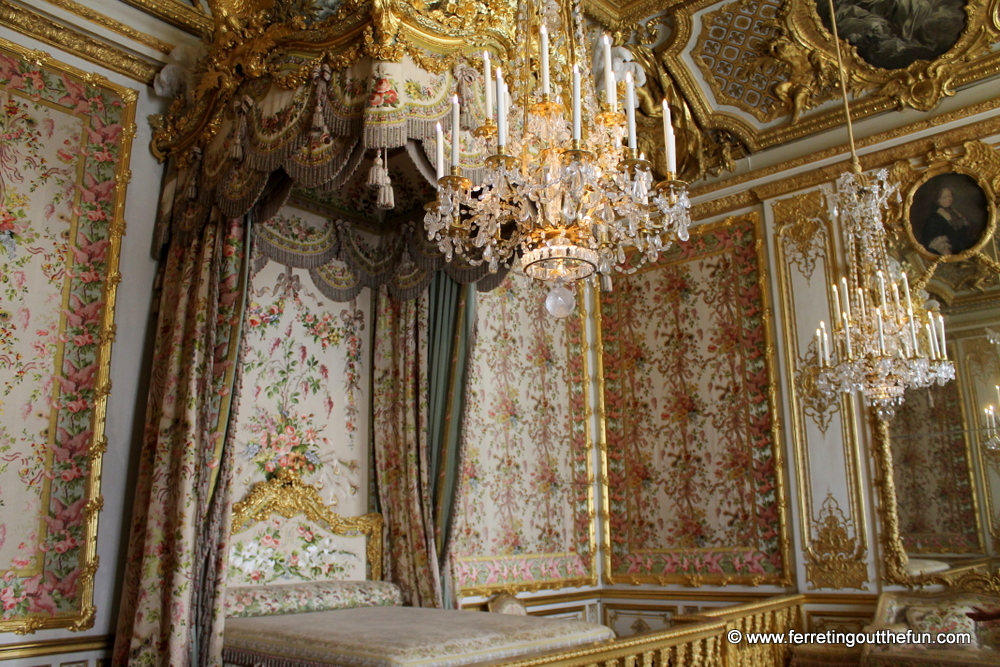 versailles bedroom