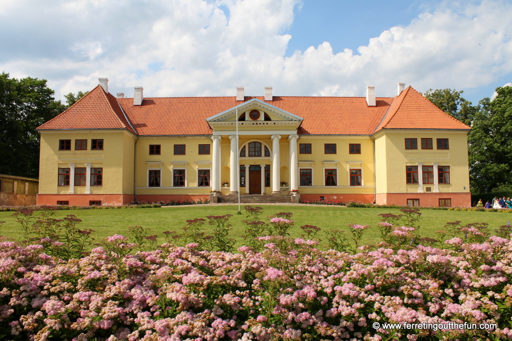 durbe manor latvia