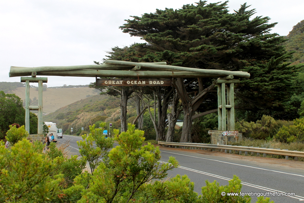 great ocean road entrance sign