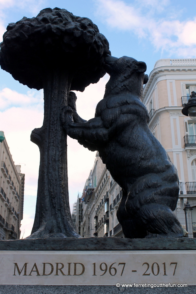 Oso y Madrono, the famous statue of a bear nuzzling a strawberry tree in Madrid