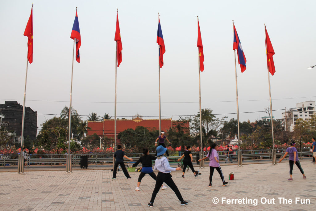 vientiane mekong river promenade