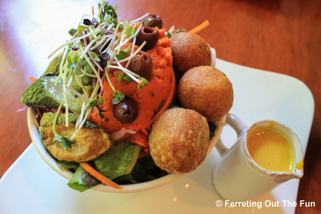 vegetarian cafe phnom penh