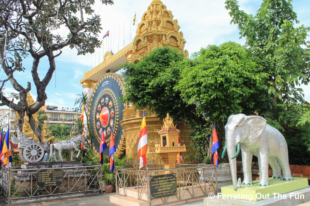 Wat Ounalom Phnom Penh