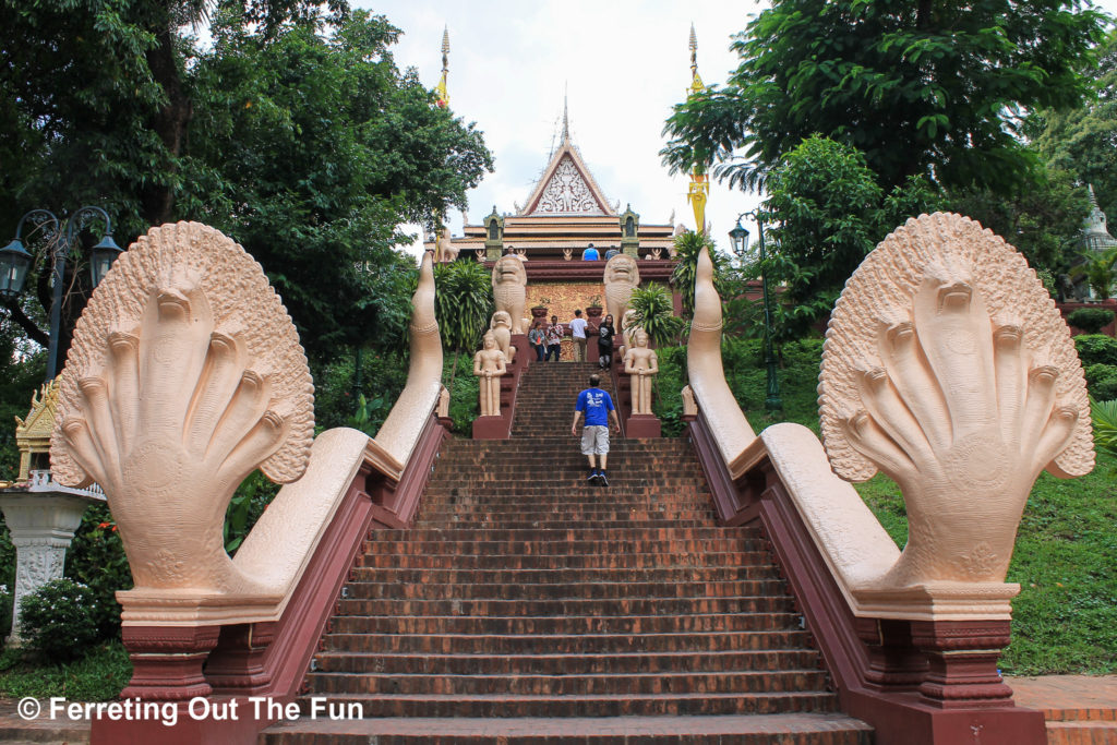 Wat Phnom entrance