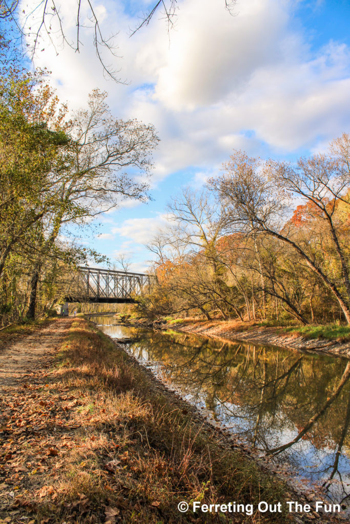 A beautiful autumn day along the Chesapeake and Ohio Canal in Washington DC
