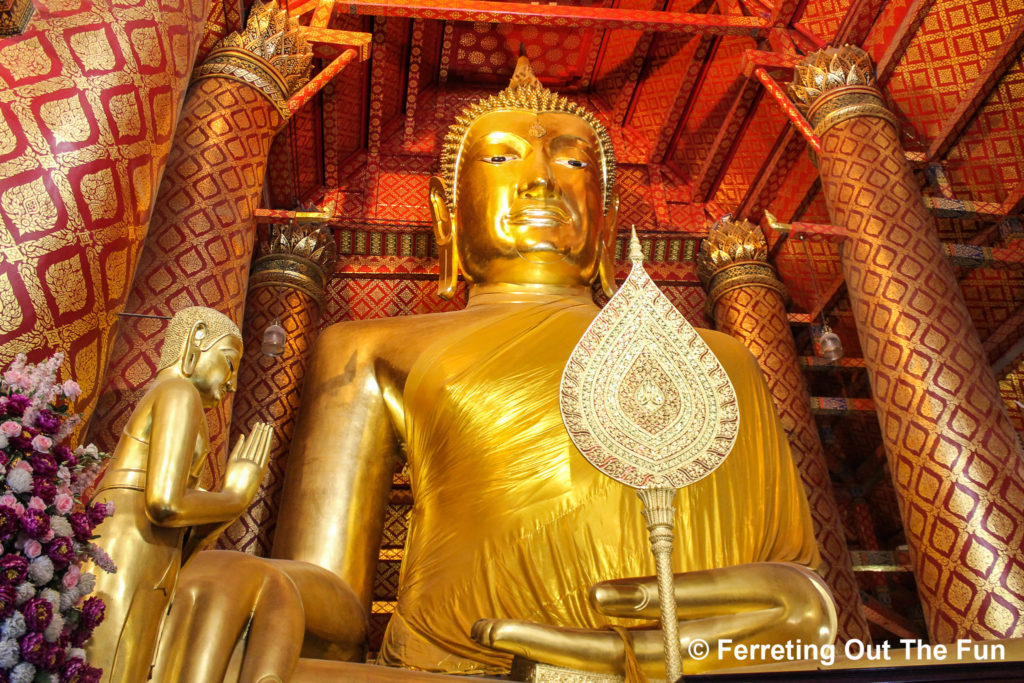 Wat Phanan Choeng Gold Buddha
