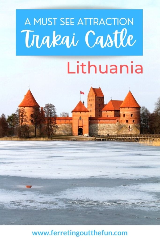 Tips for visiting medieval Trakai Castle in Lithuania - an easy day trip from Vilnius or Kaunas // Baltic Travel Guide