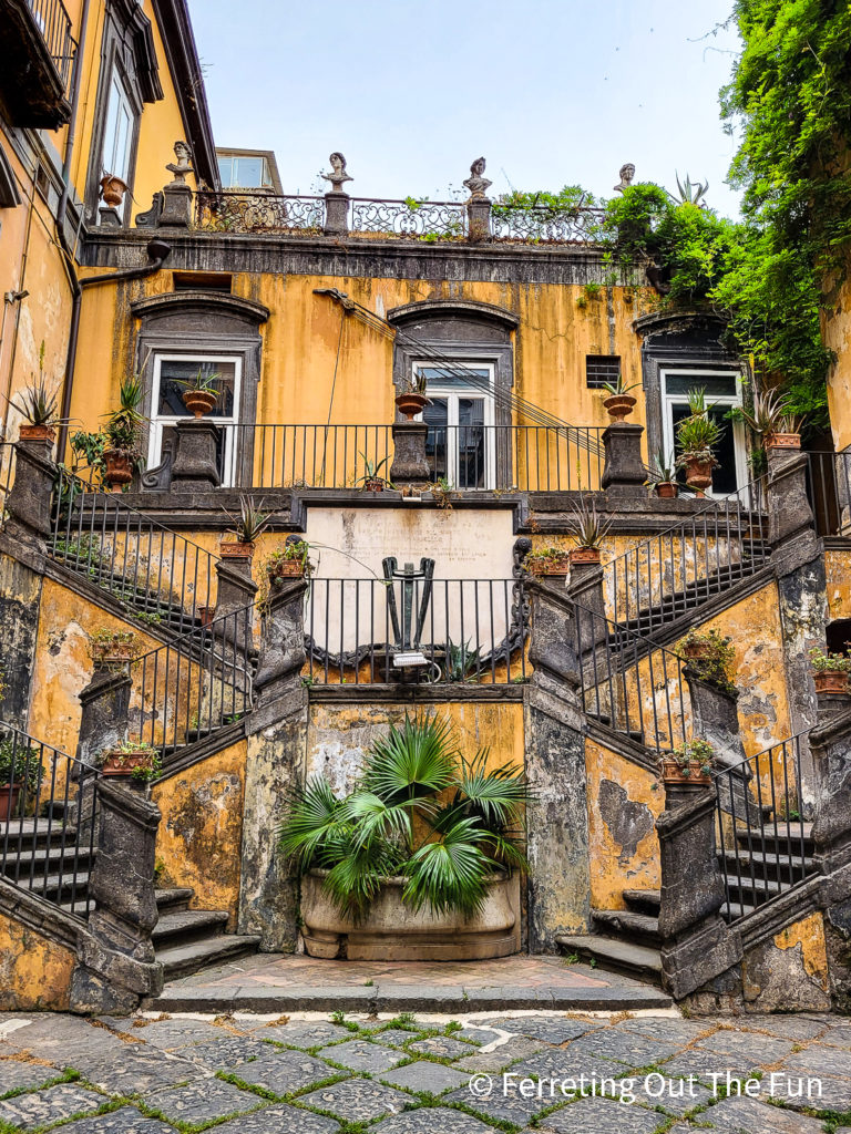 An impressive old villa in Naples, Italy. Wouldn't it be fun to restore this?!