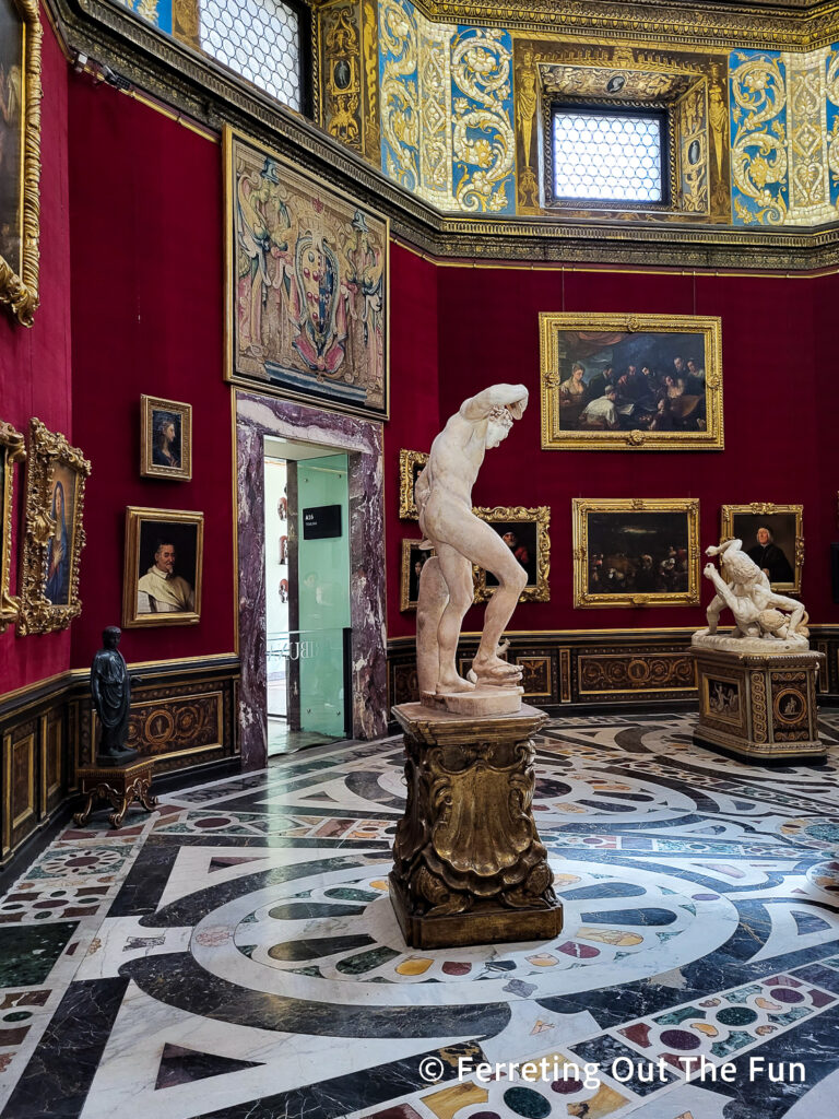 The Tribune is a special room inside the Uffizi Gallery designed to showoff the jewels and most precious objects of the Medici collection.