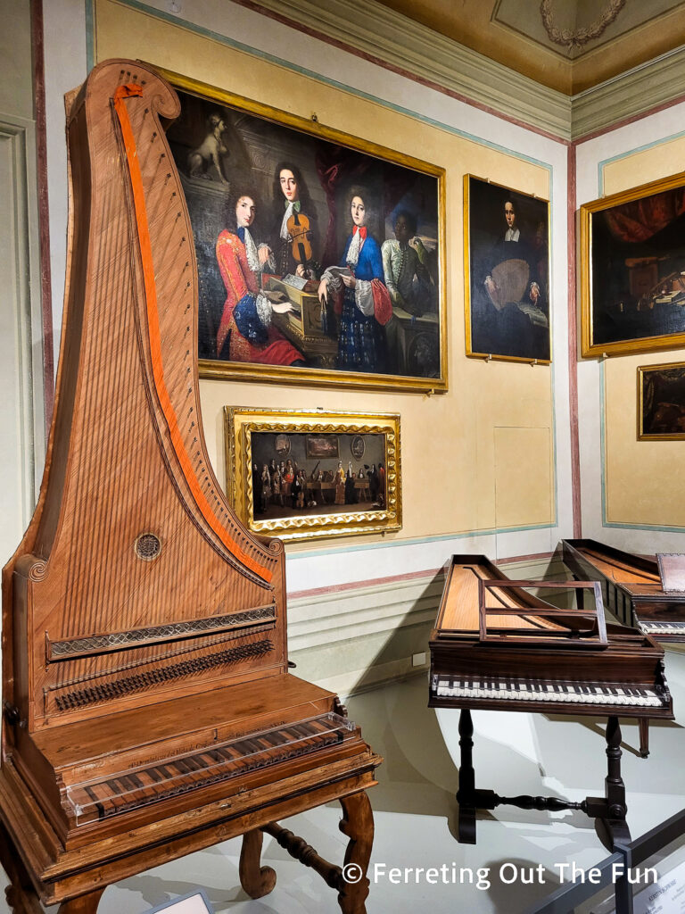 Galleria dell'Accademia musical instruments collection